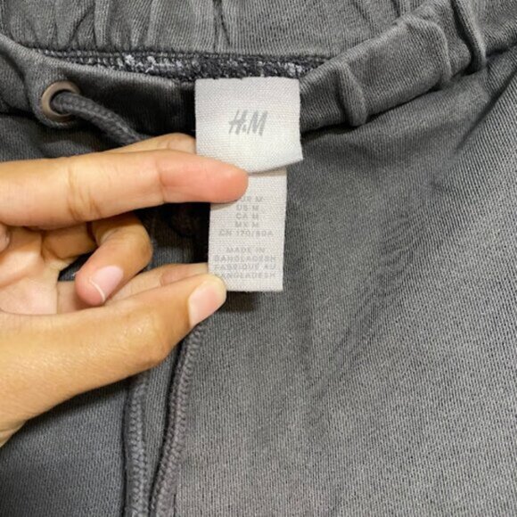 H&M Washed Charcoal Gray Women's Sweatshorts Size M - Picture 8 of 9